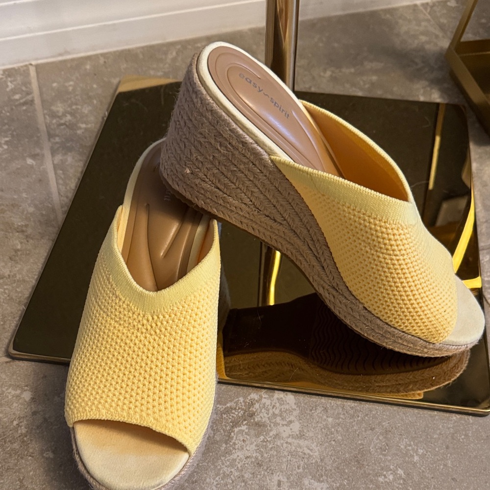 Easy Spirit Light Yellow Wedge Mules